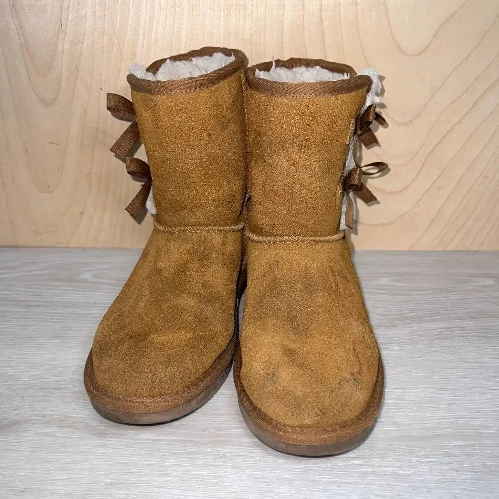 Koolaburra by UGG Victoria‎ Short Chestnut Brown 1019372 Youth 4 UK 3 EURO 36